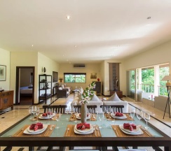 Вилла с 3 комнатами в Viola Pool Villa