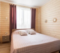 Коттедж с красивым видом из окна в Уют for You