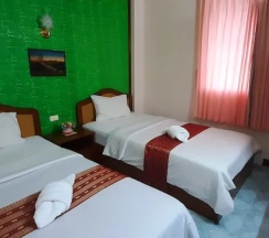 Трёхместный семейный номер Standard односпальная кровать в Thepparat Lodge Krabi