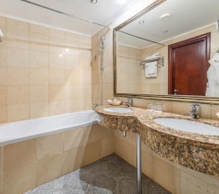 2-комнатный номер люкс семейный в Гранд мандарин