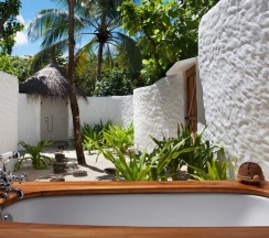 Двухместный With Pool Crusoe двуспальная кровать в Soneva Fushi