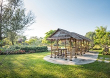 Двухместная вилла Superior с частичным видом двуспальная кровать в ThaiLife Wellness and Meditation Resort