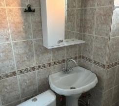 Двухместный полулюкс с балконом 2 отдельные кровати в Ушба