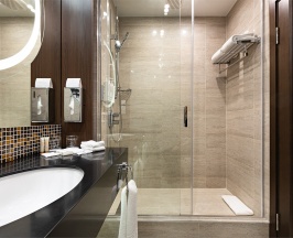 Стандартный номер Делюкс с двуспальной кроватью с видом на город в Krasnodar Marriott Hotel