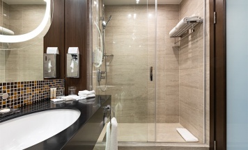 Стандартный номер Делюкс с двуспальной кроватью с видом на город в Krasnodar Marriott Hotel