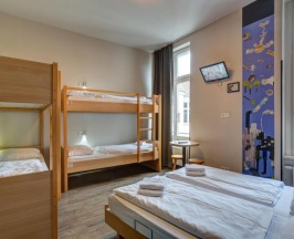 Двухместный семейный номер Standard двухъярусная кровать в MEININGER Hotel Berlin Mitte