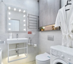 Двухместный номер Deluxe с балконом и с видом на город 2 отдельные кровати в Апартаменты Новые в Минск-Мир возле Avia mall