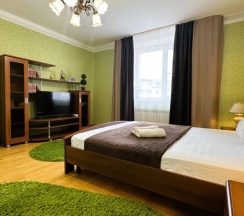 Трёхместные апартаменты c 1 комнатой в Квартира Right Room на Баумана 5а
