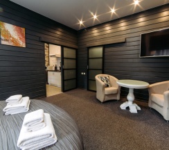 Апартаменты с видом на город в City apartments-deluxe room
