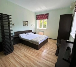 Двухместный номер Standard с балконом и с красивым видом из окна двуспальная кровать в Аврора Хиллс