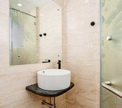 Люкс в The Color Kata