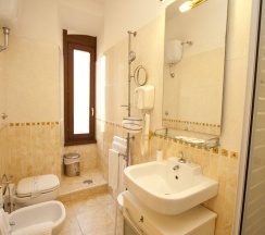 Двухместный номер Standard с красивым видом из окна двуспальная кровать в Le Suite di Via Ottaviano