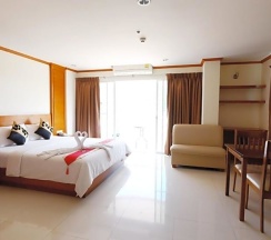 Двухместный номер Superior с видом на город двуспальная кровать в Phu View Talay Resort