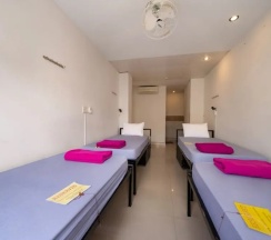 Двухместный номер Standard двуспальная кровать в Tribee Kinh Hostel & Bar