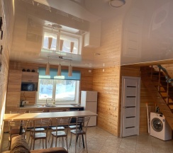 Коттедж трехкомнатный с 3 спальнями в Ice Street 40