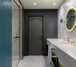 Номер полулюкс с 1 двуспальной кроватью и диваном в Hyatt Place Ekaterinburg