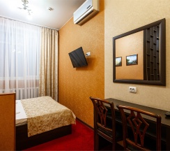 2 Одноместный номер(полу люкс),с двухспальной кроватью. в Аппартамент