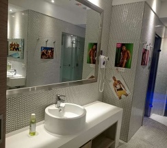 Кровать в общем номере (мужской номер) в Gs Hotel - Hostel