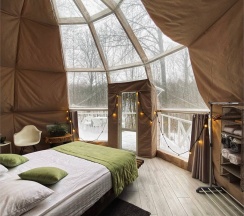 Сфера с балконом в Клевер