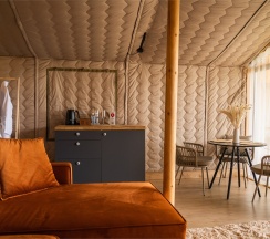 Лодж "У озера" с купелью в Lembo