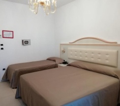 Трёхместный номер Standard с балконом в Hotel Buratti