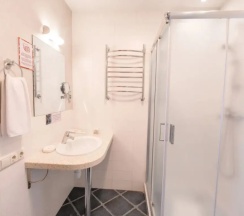 Двухместный коттедж Стандарт двуспальная кровать в Aq-Qaiyn