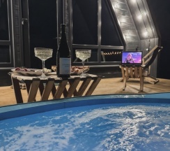 Дом в Асти Кэмп