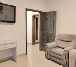 Люкс с 2 комнатами с балконом и рядом с пляжем в Casa mare