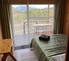 Номер стандарт с 1 двуспальной кроватью в Радость