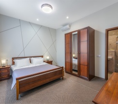 Люкс/Luxe Double Room (двухкомнатный номер с одной двуспальной кроватью) в Воронеж