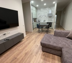 2-комн квартира с балконом и большой кухней-гостиной (центр, ул. Сакко, 24, "Vivaldi"), 502 в Viva aparts