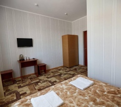 Комната эконом с 1 двуспальной кроватью в Royal comfort