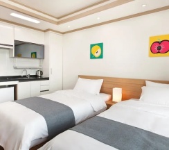 Двухместный номер Standard Цокольный этаж 2 отдельные кровати в Familia Hotel Jeju