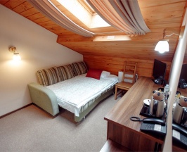 Стандарт мансардный одноместный в Алеша Попович Двор&Лукоморье