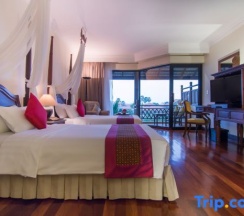 Семейный люкс с 2 комнатами в Angkor Palace Resort & Spa
