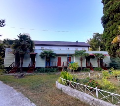 Стандарт 3-х местный в Золотая бухта