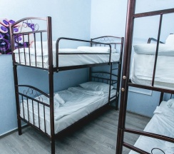 Кровать в общем номере (мужской номер) в Хостел Sherlock Homes Баку