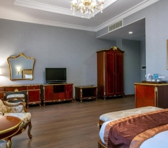 Двухместный полулюкс двуспальная кровать в Shah palace