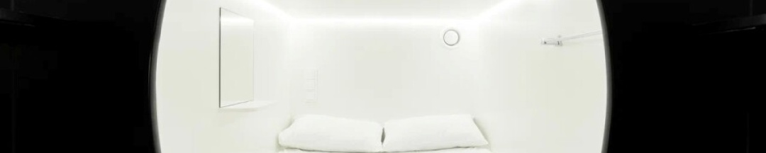 Двухместная капсула в Qube