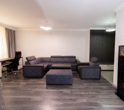 Двухместный люкс Президентский двуспальная кровать в Отель Downtown Suites Hotel Yerevan