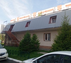 Кровать в 8-местном общем номере (мансарда) в Алтайское Гостеприимство
