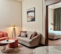 Двухместный люкс c 1 комнатой двуспальная кровать в Hotel Crowne Plaza Tashkent, an IHG Hotel