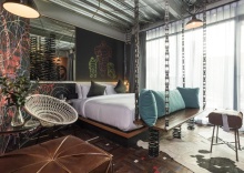 Номер Deluxe в MeStyle Garage Hotel Bangkok