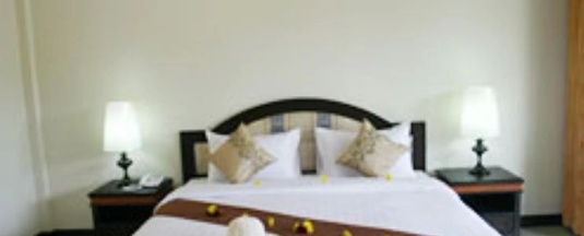 Двухместный номер с видом на бассейн двуспальная кровать в Airport Resort Phuket