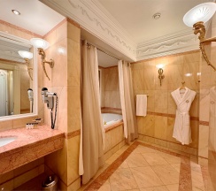 Двухкомнатный Люкс в Taleon Imperial Hotel