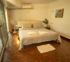 Двухместный номер Superior (двуспальная кровать) в Home16 Hostel 16
