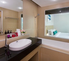 Вилла с 6 комнатами с балконом в Tropicana Pool Villa