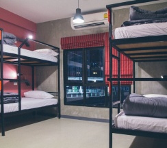 Кровать в общем номере в A7 Hidden Hostel