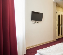 Стандарт: Тихий двор в The Bridge hotel