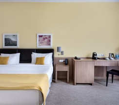 Улучшенный номер в Golden Tulip